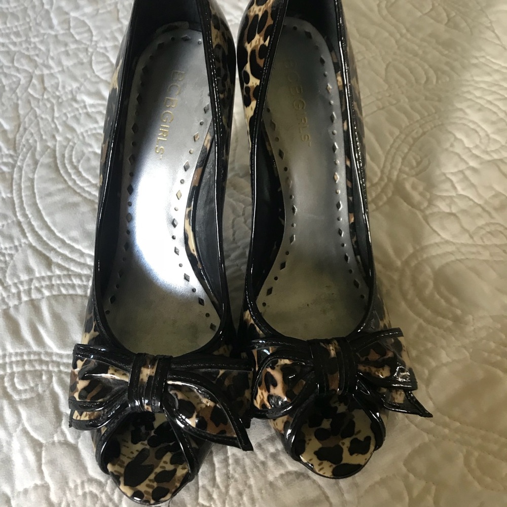 BCBG ADORABLE Leopard Open Toe Heels